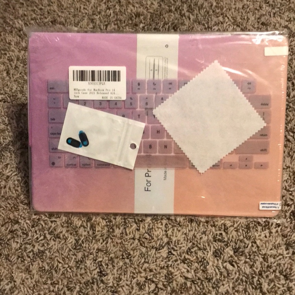 MacBook Pro 14 inches ombre case